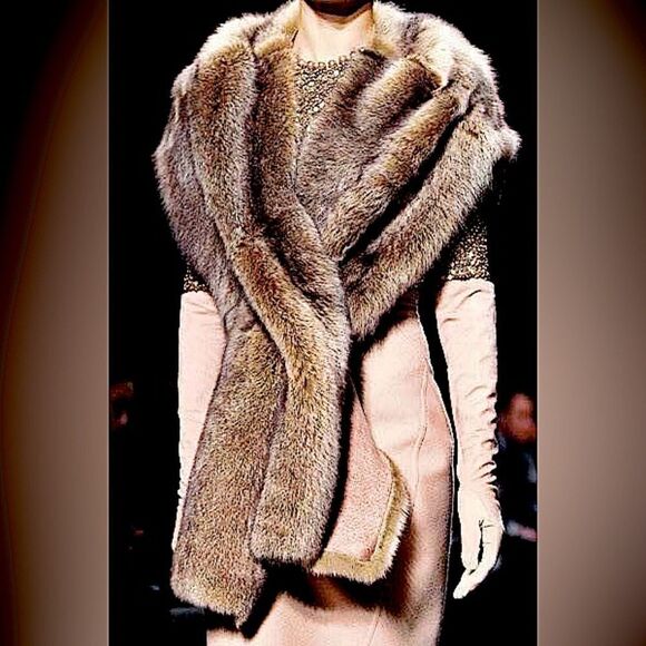 Donna Karan * Fall 2011 Runway Lamb Shearling Stole - Picture 13 of 16